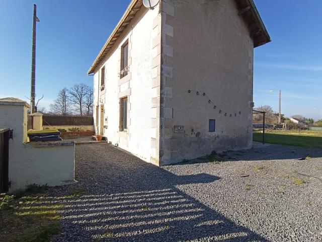 Maison vente à Montmorillon, Saulgé