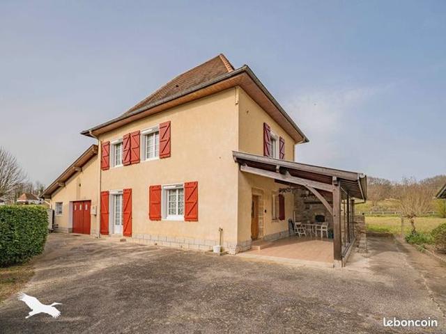 Maison vente à Oloron-Sainte-Marie, Tabaille-usquain