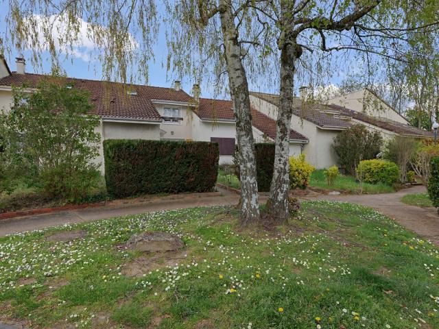 Maison vente à Évry, Yerres