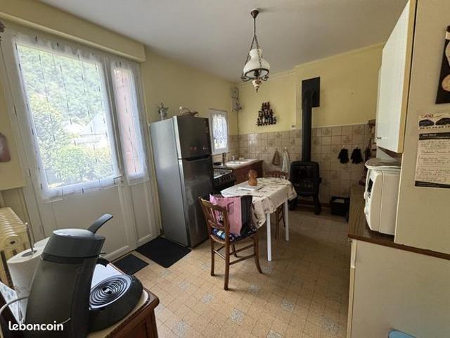 Maison vente à Champs-sur-Tarentaine-Marchal, Cantal