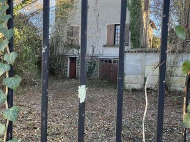 Maison vente à Châteauroux, Cuzion
