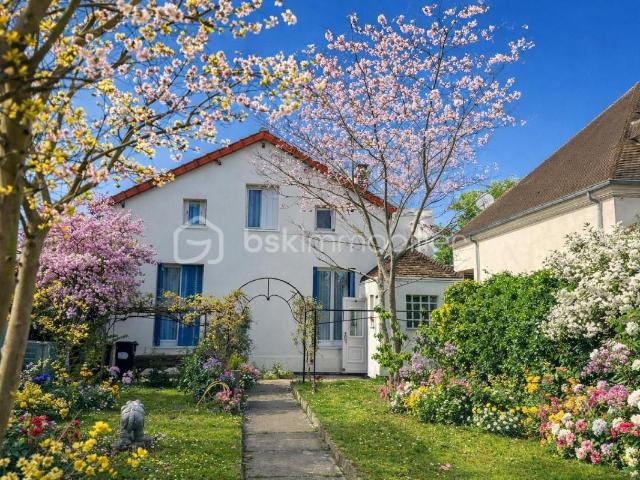 Maison vente à Palaiseau, Sainte-geneviève-des-bois