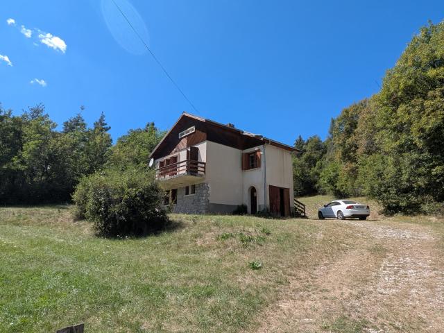 Maison vente à Le Moulin, Beauvezer