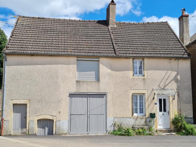 Maison vente à Clamecy, Amazy