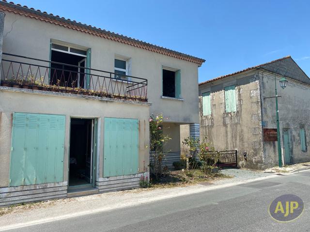 Maison vente à Coulonges