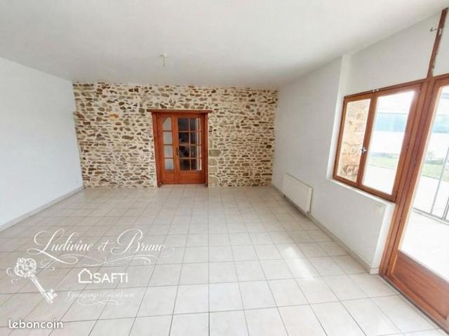 Maison vente à Plouëc-du-Trieux, Côtes-d'Armor