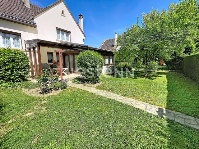Maison vente à Versailles, Plaisir