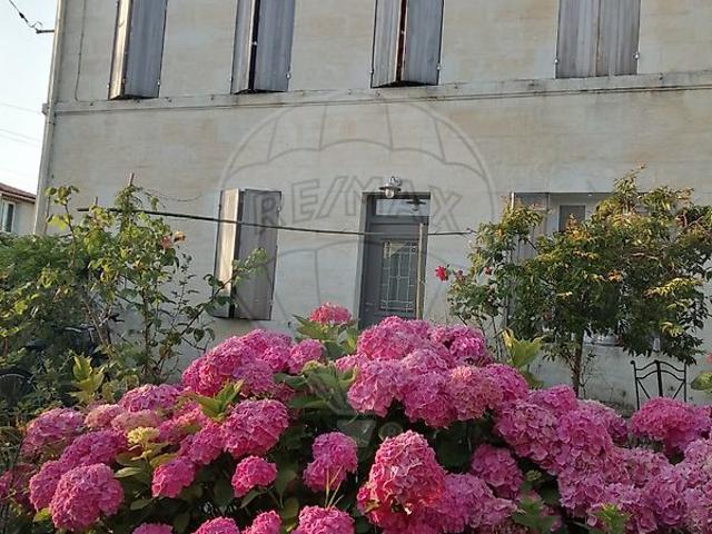 Maison vente à Saintes