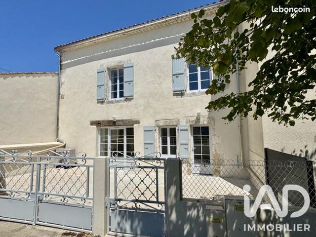 Maison vente à Confolens, Nouvelle-Aquitaine