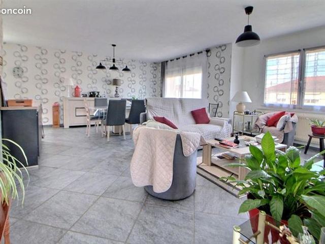 Maison vente à Roanne, Mably