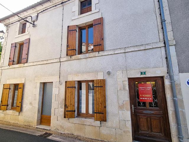 Maison vente à Nontron, Saint-pardoux-la-rivière
