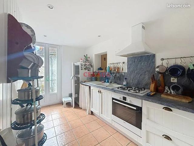 Maison vente à Brive-la-Gaillarde, Beaulieu-sur-dordogne