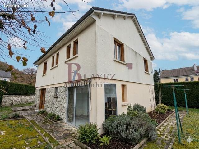 Maison vente à Mauriac, Madic