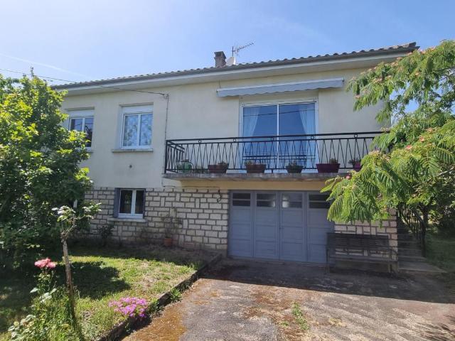 Maison vente à Nontron, Champs-romain