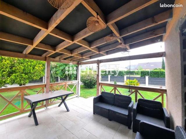 Maison vente à Laval, Châlons-du-maine