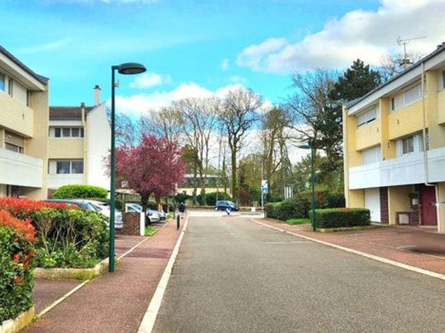 Maison vente à Sarcelles, Louvres