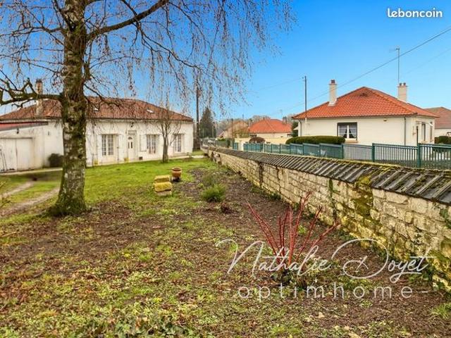 Maison vente à Charleville-Mézières, Montcornet
