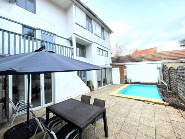 Maison vente à Oloron-Sainte-Marie, Salies-de-béarn