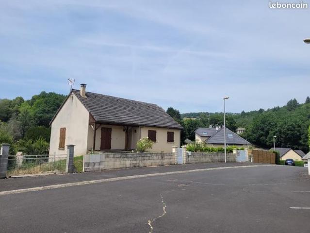 Maison vente à Mauriac, Ydes
