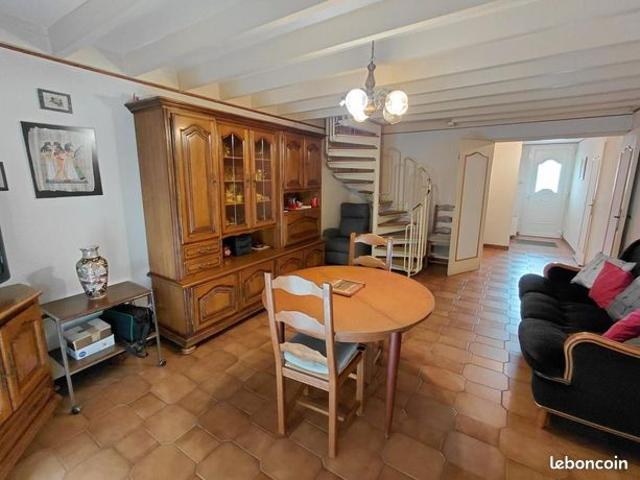 Maison vente à Fontainebleau, Saint-pierre-lès-nemours