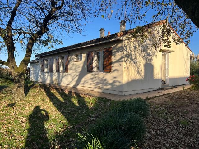 Maison vente à Montmorillon, Lhommaizé