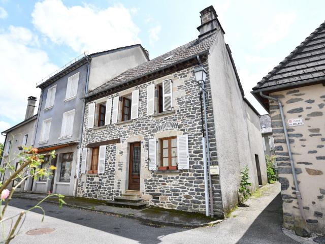 Maison vente à Mauriac, Pleaux