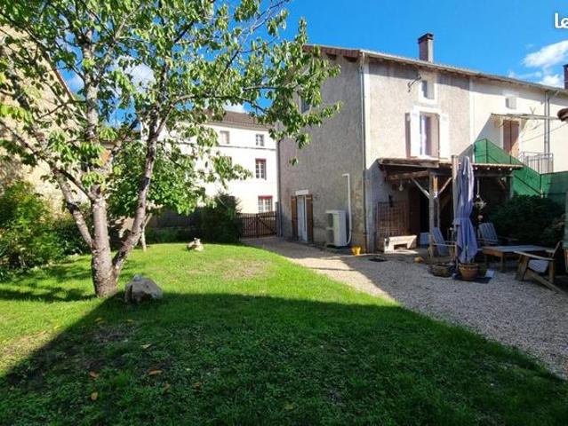 Maison vente à Nontron, Saint-pardoux-la-rivière