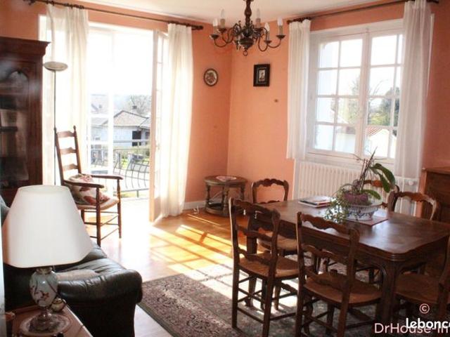 Maison vente à Confolens, Chabanais