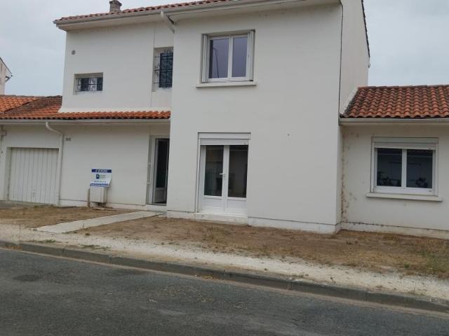 Maison vente à Saint-Médard-de-Guizières, Gironde