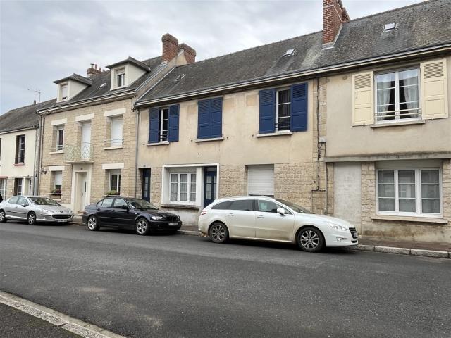 Maison vente à Argentan, Fel