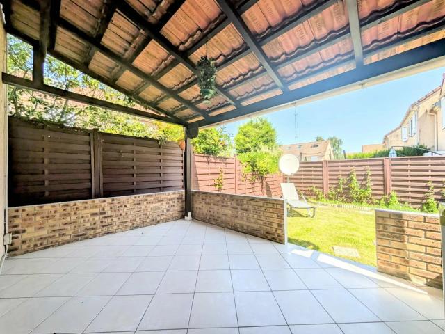 Maison vente à Versailles, Plaisir