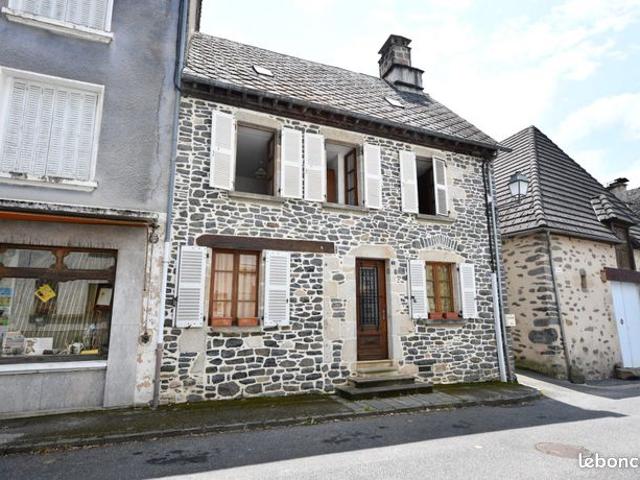 Maison vente à Mauriac, Pleaux