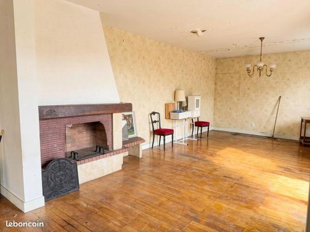 Maison vente à Dreux, Montreuil