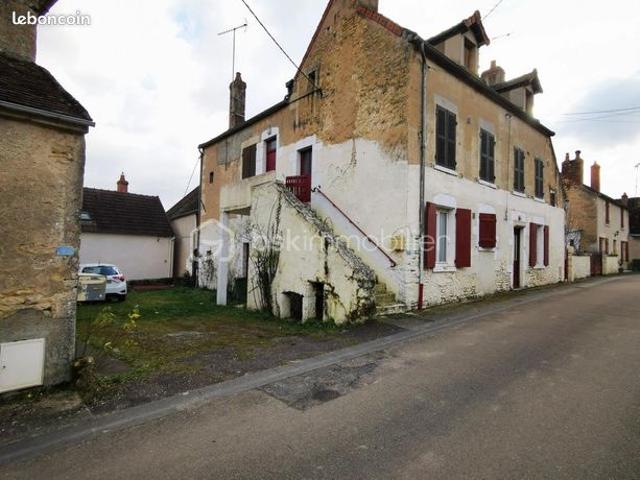 Maison vente à Clamecy, Corvol-l'orgueilleux