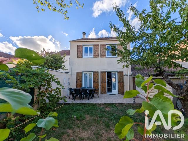 Maison vente à La Côte des Carrières, Jouy-le-Moutier