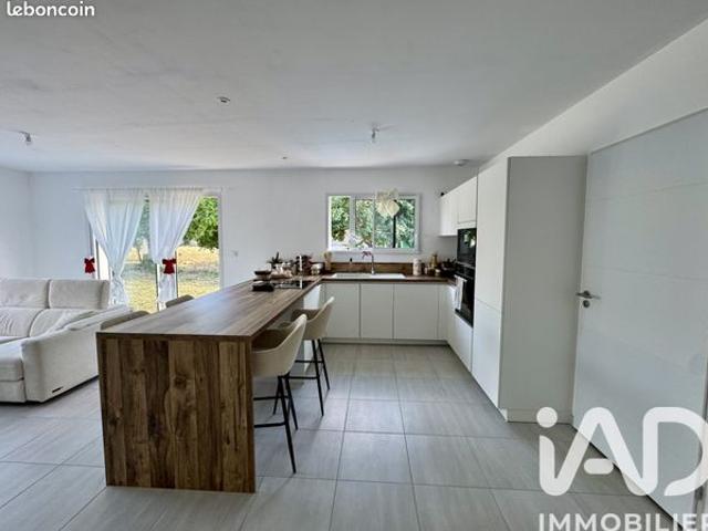 Maison vente à Angoulême, Fouquebrune