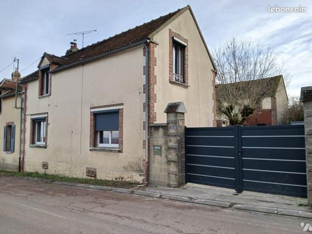 Maison vente à Auxerre, Mont-saint-sulpice