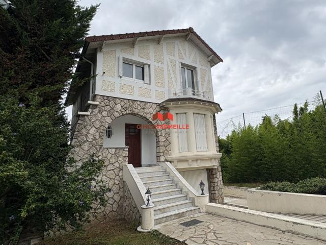Maison location à Nanterre, Rueil-malmaison