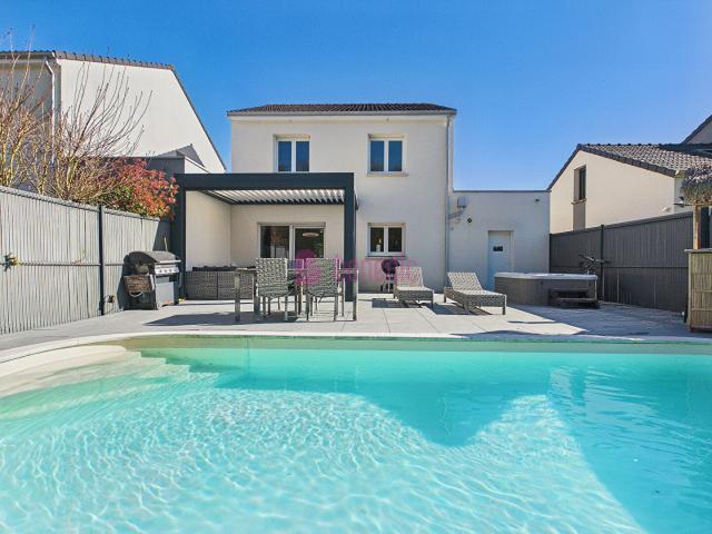 Maison vente à Thionville, Bousse