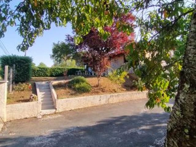 Maison vente à Nontron, Bourdeilles