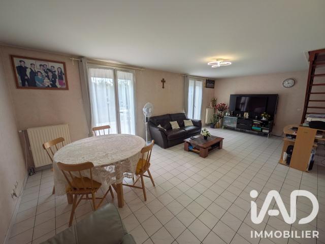 Maison vente à Le Village, Menucourt