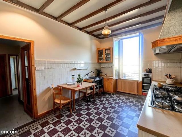 Maison vente à Nîmes, Gard