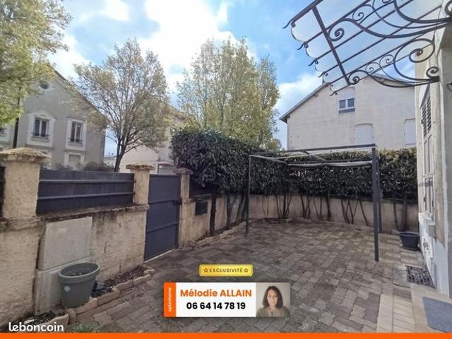 Maison vente à Vichy, Allier
