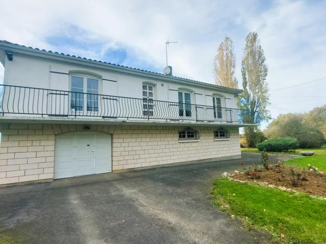 Maison vente à Les Ormeaux, Saint-hilaire-de-villefranche