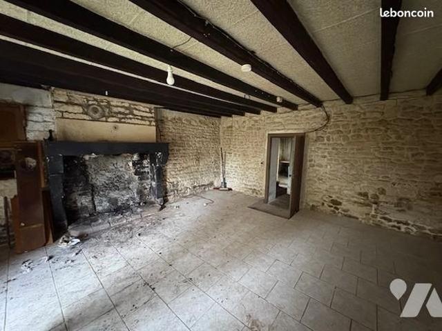 Maison vente à Niort, La Crèche
