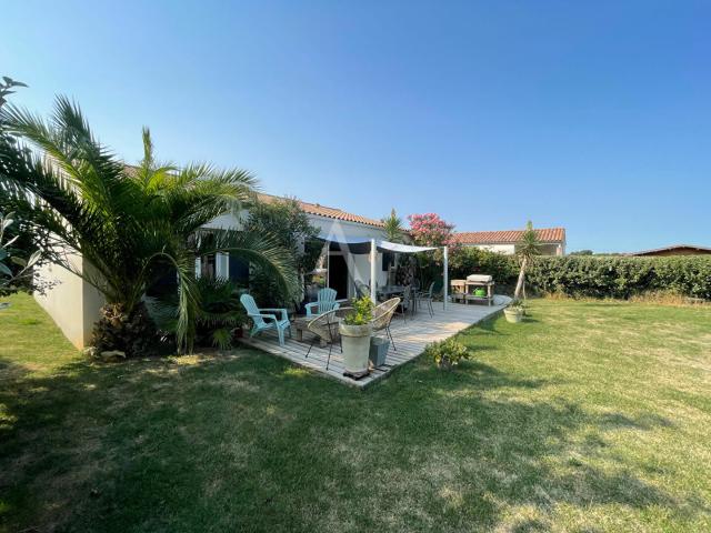 Maison vente à Pont-l'abbé-d'arnoult, Les Prévautés