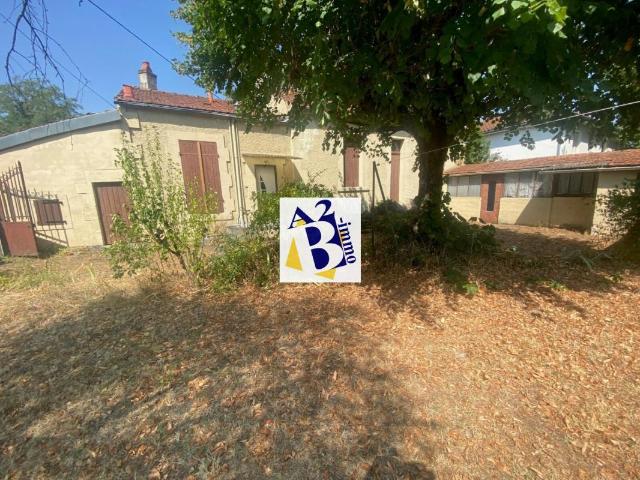 Maison vente à Angoulême, Aignes-et-puypéroux