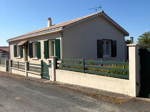 Maison vente à Fontenay-le-Comte, Saint-jean-de-beugné
