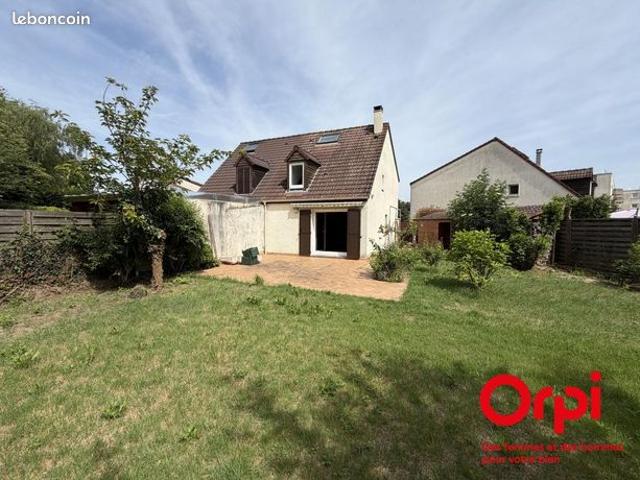 Maison vente à Rambouillet, Voisins-le-bretonneux