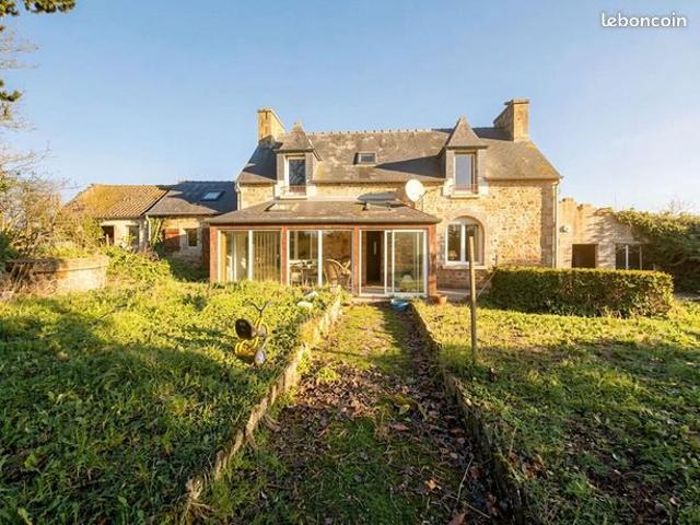 Maison vente à Guingamp, Bretagne